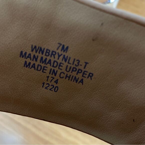 Nine West Brynli3 Studded Dual Strap Slide Sandals Tan Silver 7 - Picture 10 of 11